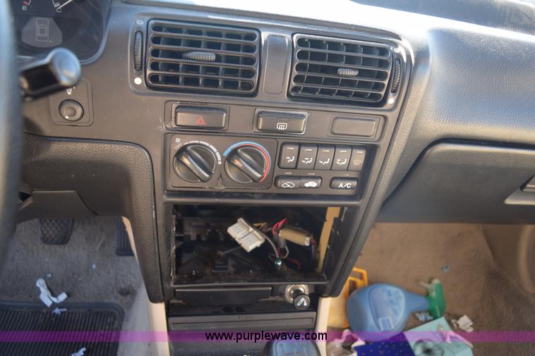 image for item E6085 1992 Honda Accord LX