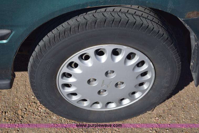 image for item E6085 1992 Honda Accord LX