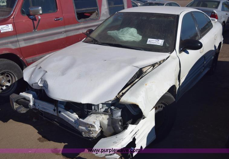 image for item E6087 2002 Pontiac Grand AM SE