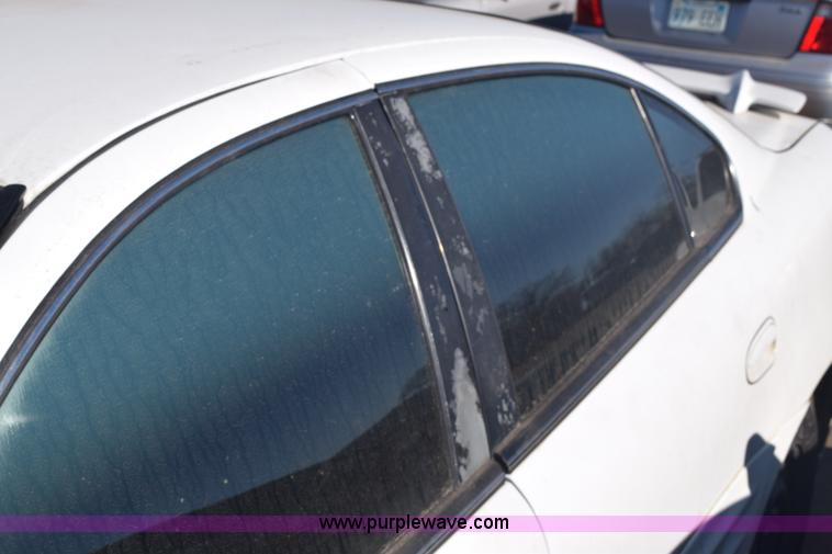 image for item E6087 2002 Pontiac Grand AM SE