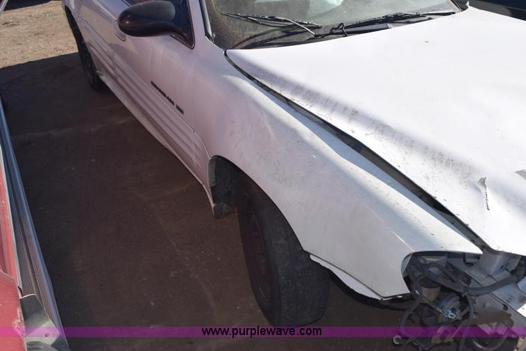 image for item E6087 2002 Pontiac Grand AM SE