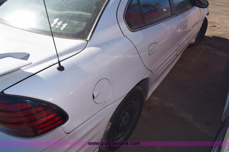 image for item E6087 2002 Pontiac Grand AM SE