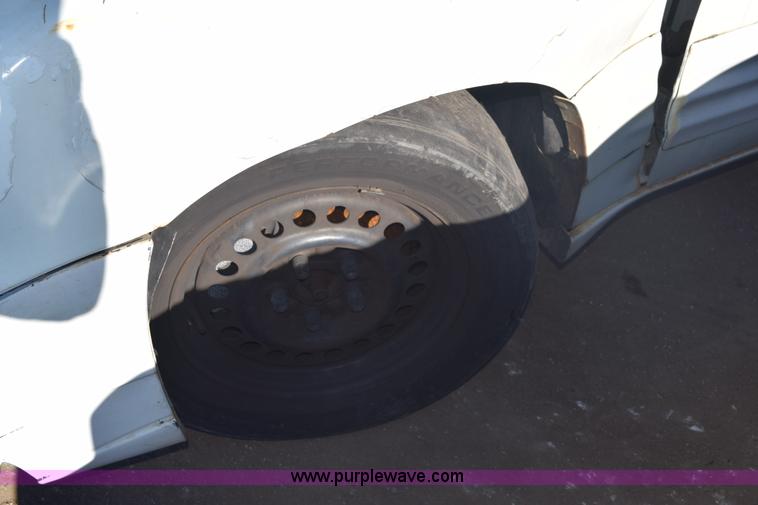 image for item E6087 2002 Pontiac Grand AM SE