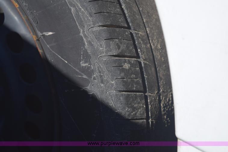 image for item E6087 2002 Pontiac Grand AM SE