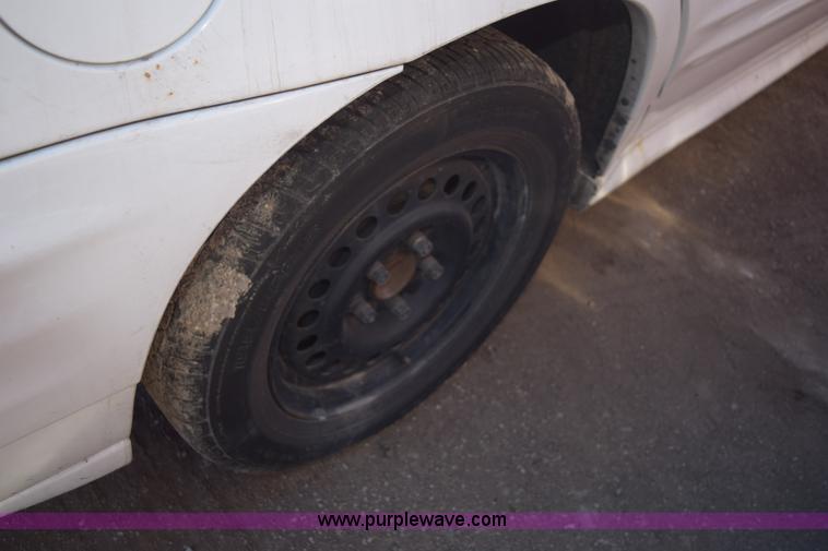 image for item E6087 2002 Pontiac Grand AM SE