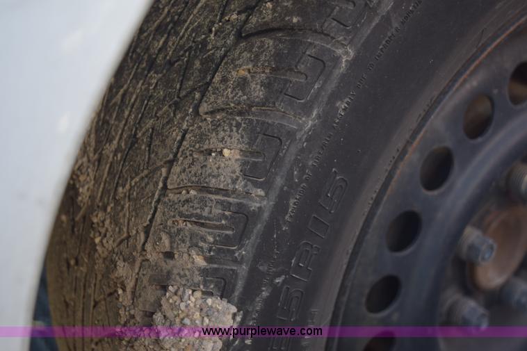 image for item E6087 2002 Pontiac Grand AM SE