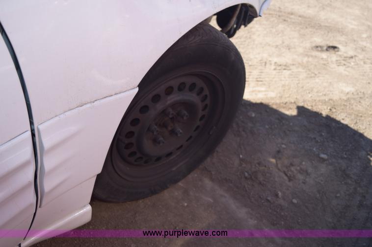 image for item E6087 2002 Pontiac Grand AM SE