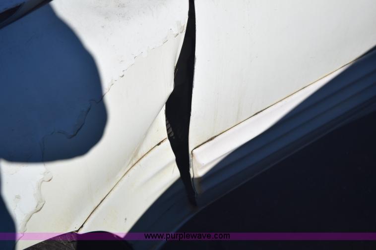 image for item E6087 2002 Pontiac Grand AM SE