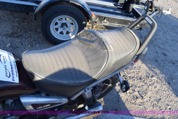 image for item I8634 1982 Yamaha Max motorcycle