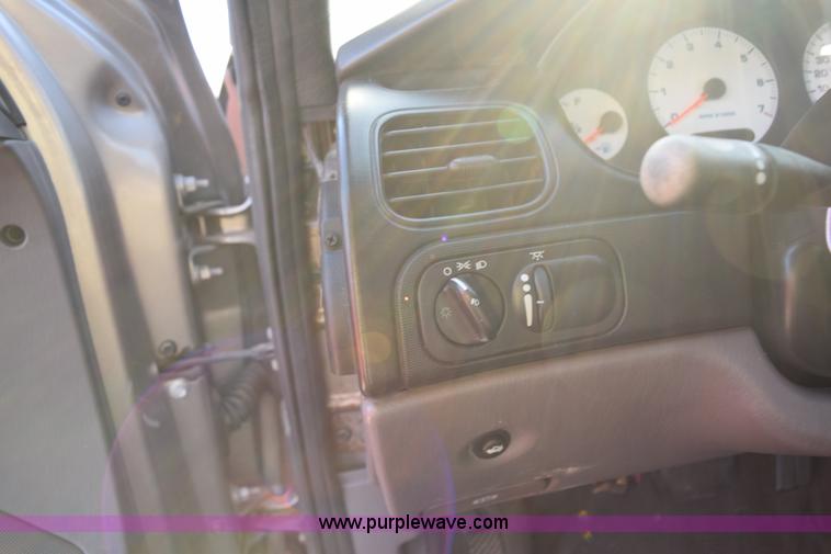 image for item I8639 1998 Dodge Intrepid ES