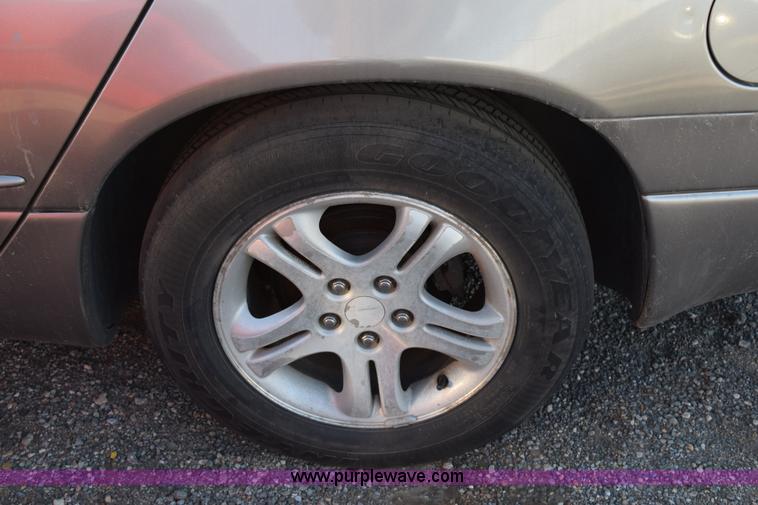 image for item I8639 1998 Dodge Intrepid ES