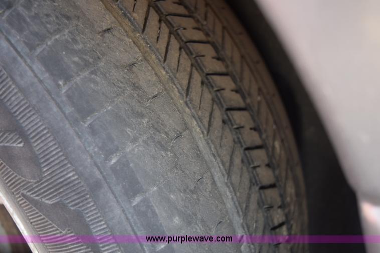 image for item I8639 1998 Dodge Intrepid ES