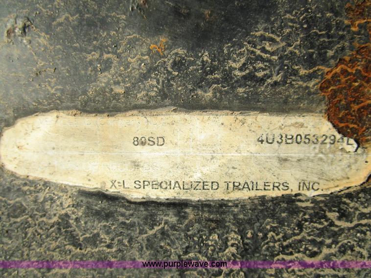 image for item D2267 2004 XL Specialized 80SD spread axle semi trailer