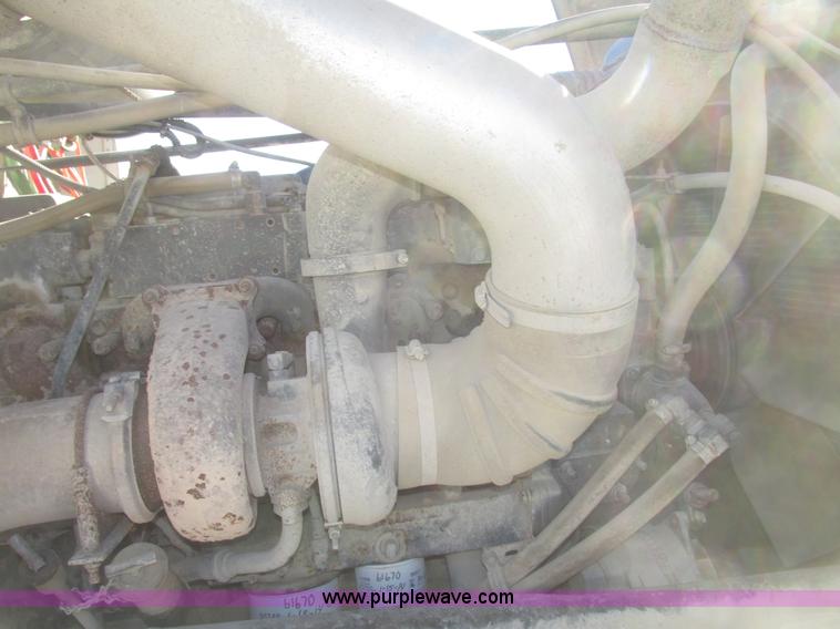 image for item G9838 1994 Freightliner FLD120 semi truck