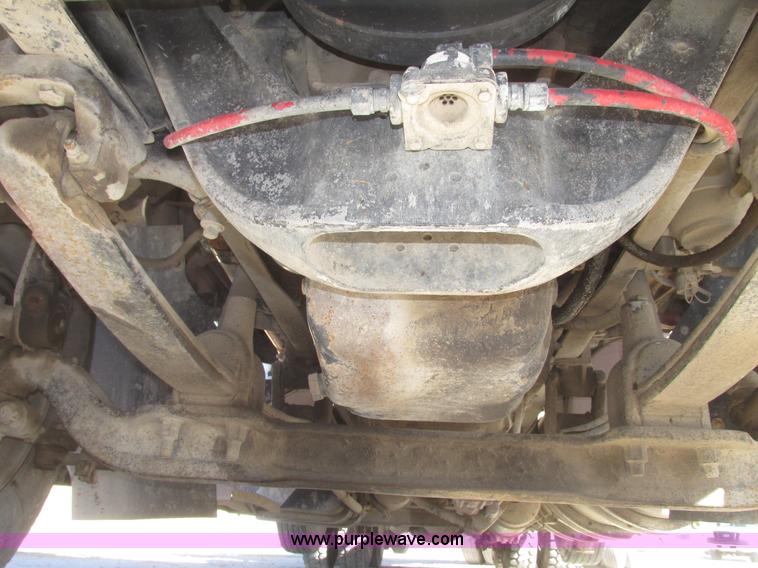 image for item G9838 1994 Freightliner FLD120 semi truck