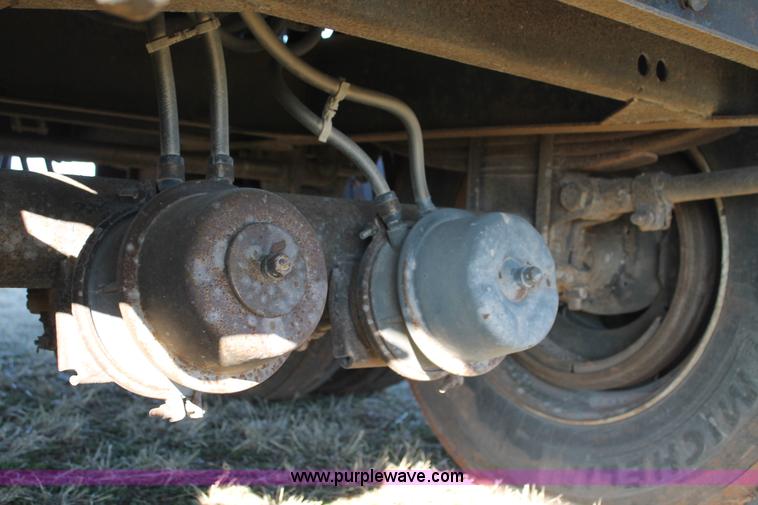 image for item H1668 1997 Nu Van NVF-48102 48' curtain side dry van trailer