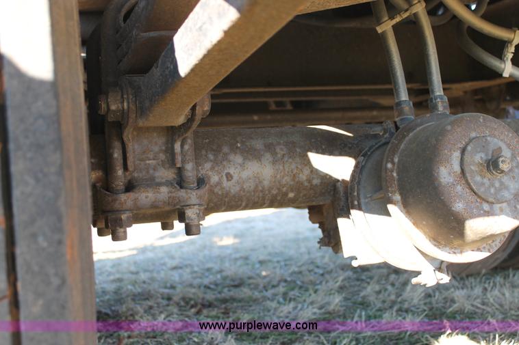 image for item H1668 1997 Nu Van NVF-48102 48' curtain side dry van trailer