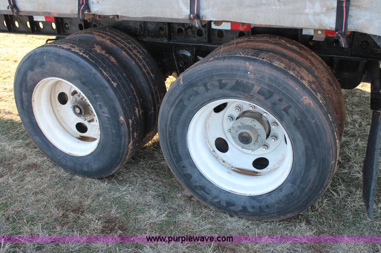 image for item H1668 1997 Nu Van NVF-48102 48' curtain side dry van trailer