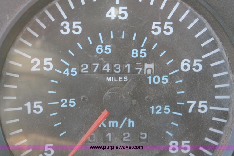 image for item H5961 1994 Mack CH613 semi truck