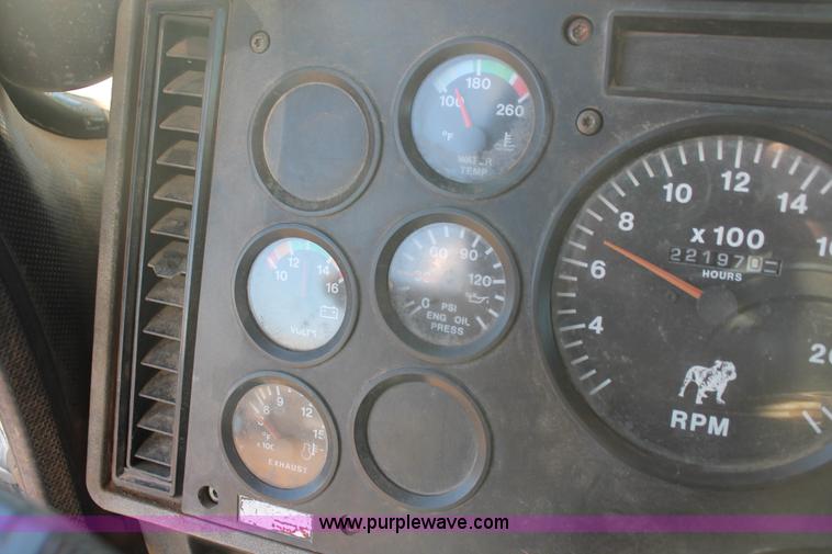 image for item H5961 1994 Mack CH613 semi truck