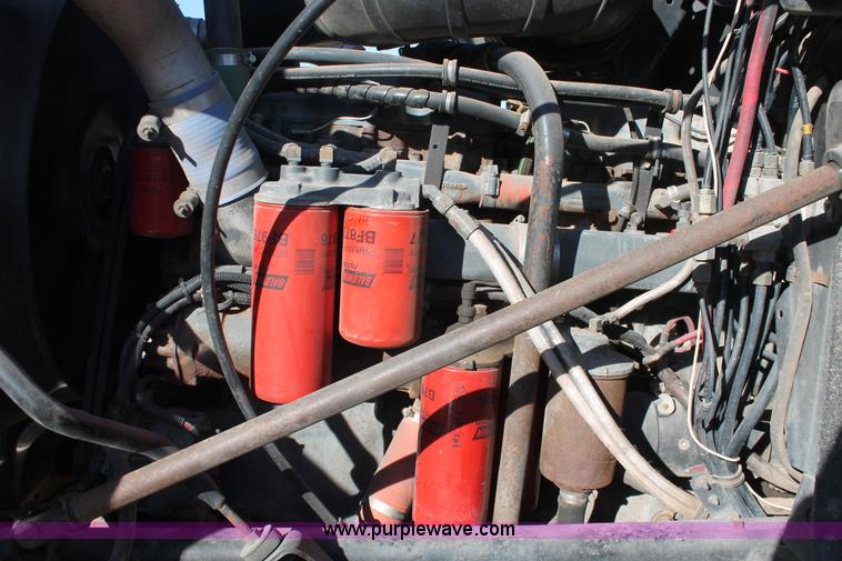 image for item H5961 1994 Mack CH613 semi truck