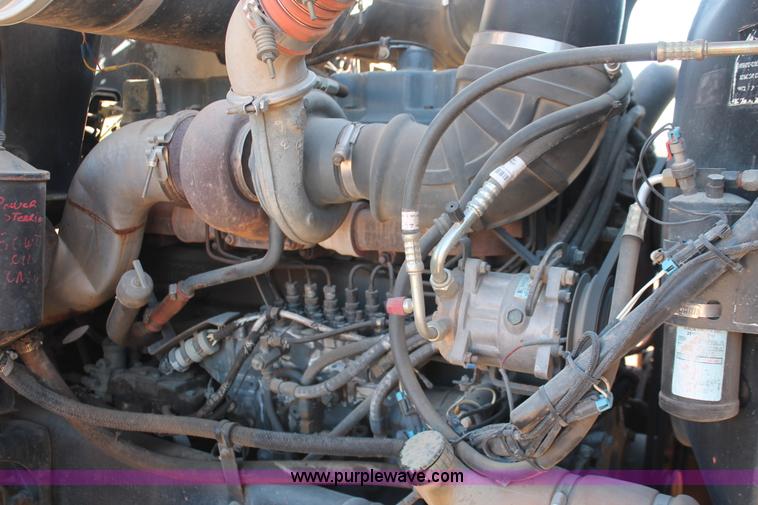 image for item H5961 1994 Mack CH613 semi truck