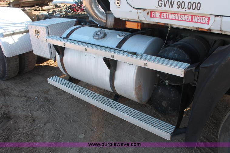 image for item H5961 1994 Mack CH613 semi truck