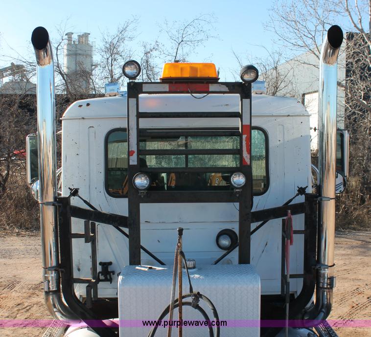 image for item H5961 1994 Mack CH613 semi truck