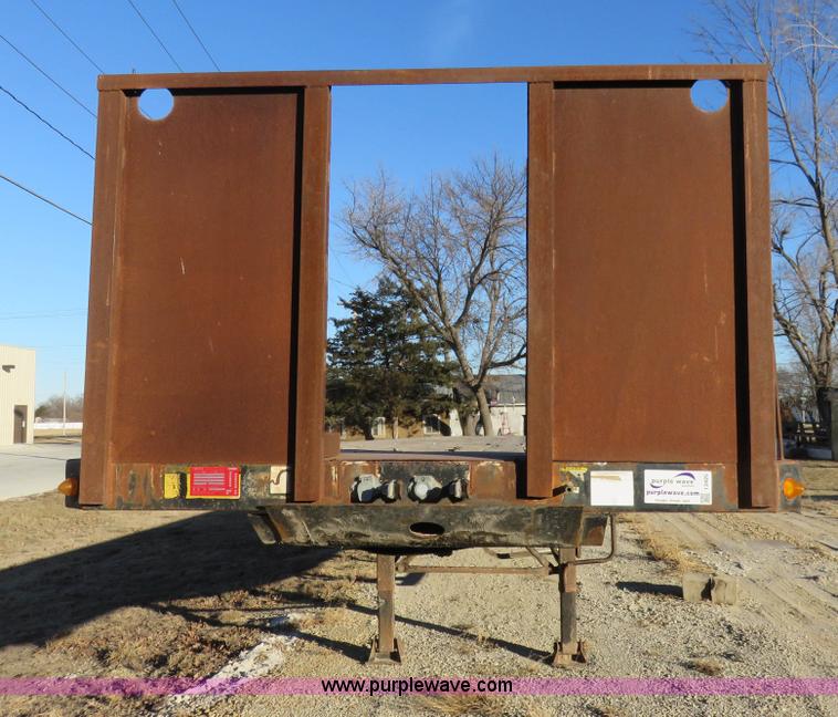 image for item I2425 1999 Lufkin FL-II spread axle flatbed trailer