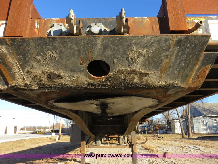image for item I2425 1999 Lufkin FL-II spread axle flatbed trailer