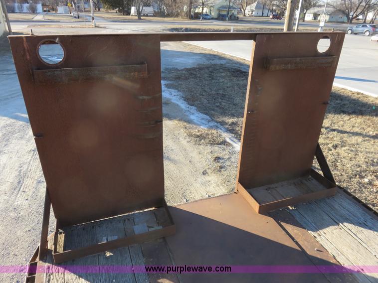 image for item I2425 1999 Lufkin FL-II spread axle flatbed trailer