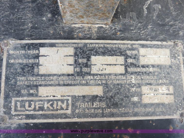 image for item I2425 1999 Lufkin FL-II spread axle flatbed trailer