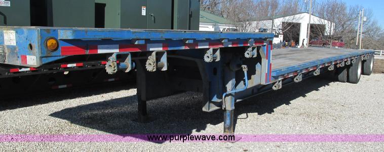 image for item I3124 1994 Trailmobile drop deck trailer