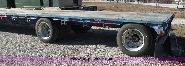 image for item I3124 1994 Trailmobile drop deck trailer