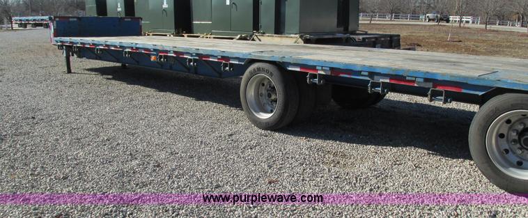 image for item I3124 1994 Trailmobile drop deck trailer