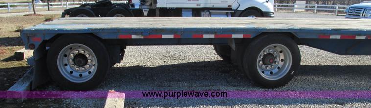 image for item I3124 1994 Trailmobile drop deck trailer