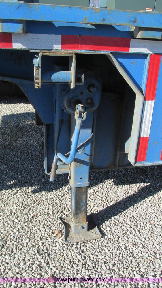 image for item I3124 1994 Trailmobile drop deck trailer