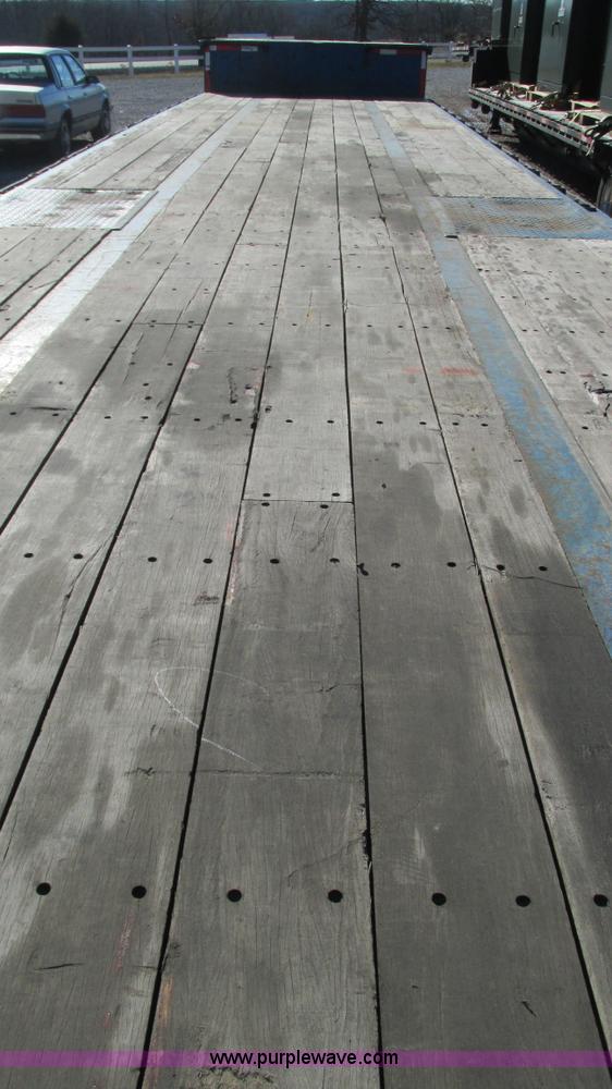 image for item I3124 1994 Trailmobile drop deck trailer