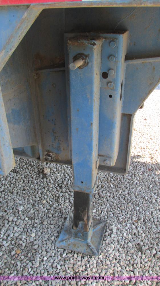 image for item I3124 1994 Trailmobile drop deck trailer