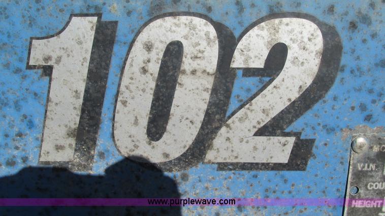 image for item I3124 1994 Trailmobile drop deck trailer