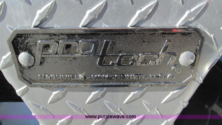 image for item I3128 2001 Kenworth W900 semi truck