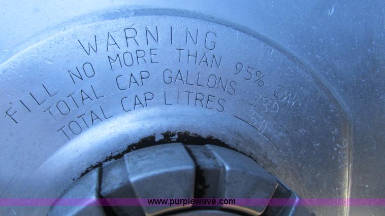 image for item I3128 2001 Kenworth W900 semi truck