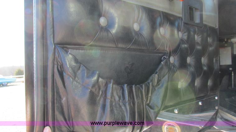 image for item I3128 2001 Kenworth W900 semi truck