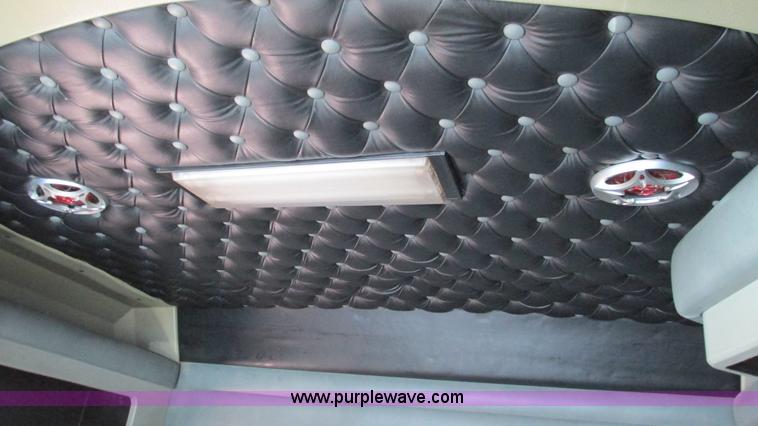 image for item I3128 2001 Kenworth W900 semi truck