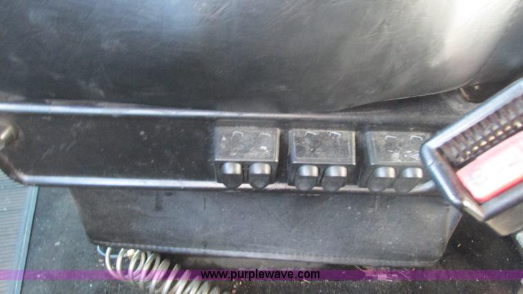 image for item I3128 2001 Kenworth W900 semi truck