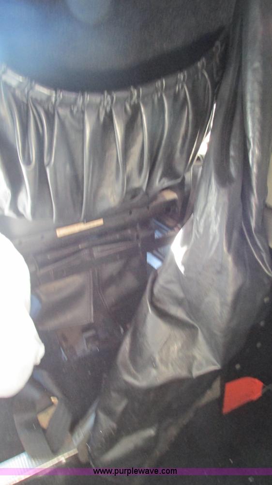 image for item I3128 2001 Kenworth W900 semi truck