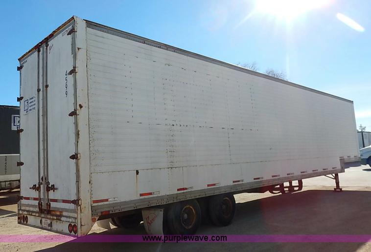 image for item I5175 1969 Brown dry van trailer