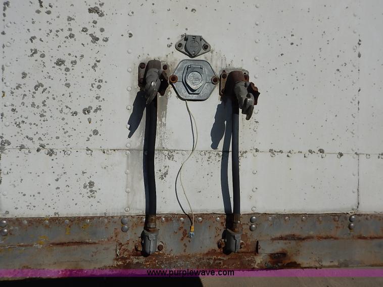 image for item I5175 1969 Brown dry van trailer