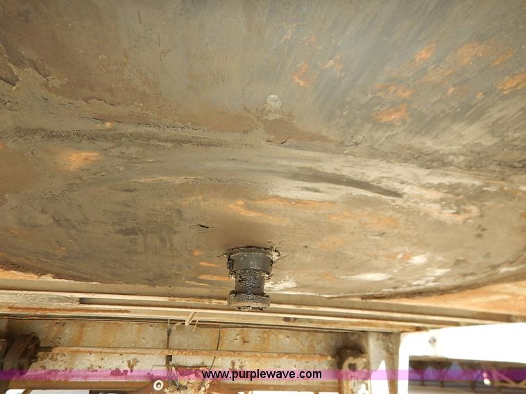 image for item I5175 1969 Brown dry van trailer