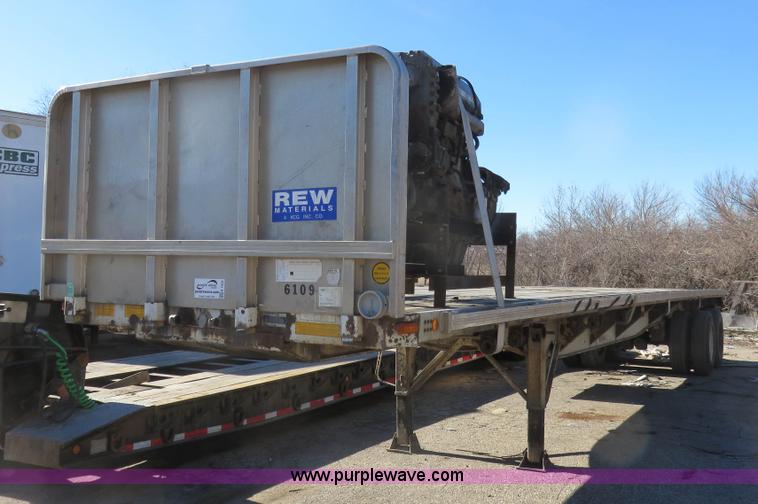 image for item K7024 1996 Utility flatbed trailer